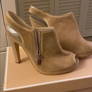 MICHAEL KORS 3 1/2 inch sandals NEW